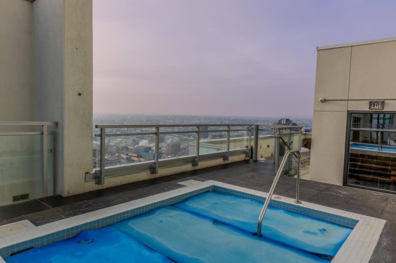 Downtown Heart One Bedroom